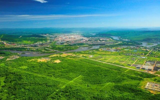 我国堪称“无雾霾”的城市,森林覆盖率80%多,更是旅行绝佳去处