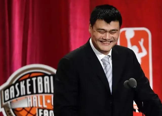 那些进入NBA名人堂的球星们,可以享受到什么待遇?