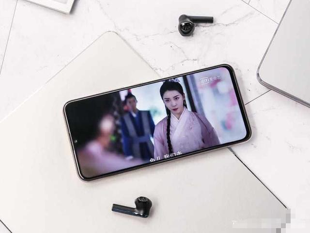 vivo爆发,4500mAh+反向充电+屏下指纹跌至1298元,你买吗