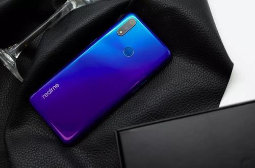 Realme X性价比颜值都很高，适合学生党入手