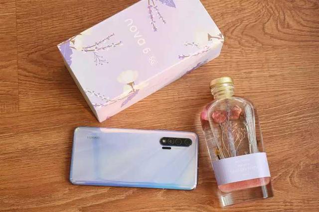2300元就能买到麒麟990,40W快充+128GB,还是自拍第一旗舰