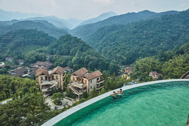 藏在高山上旅行地,全球度假村Top50之一的十字水,太吸引人了!