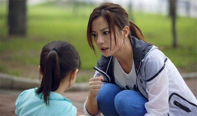 家长别再用灌输式教育了,试试“经历体验”教育,让孩子更懂事
