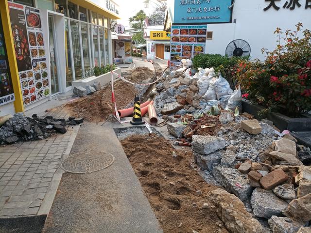 3月中旬实地探访厦门曾厝垵,关店修路半封闭,游客还需要再等等