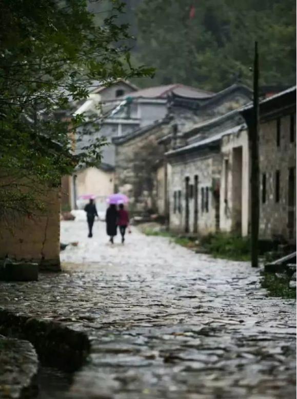 河南旅游必去的10个地方!人少景美,古韵悠悠,最适合一个人旅行