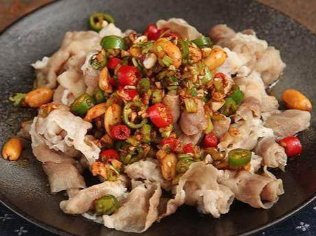 辣炒鱿鱼干,芹菜炒肉丝,凉拌豆腐丝这几道家常菜的做法