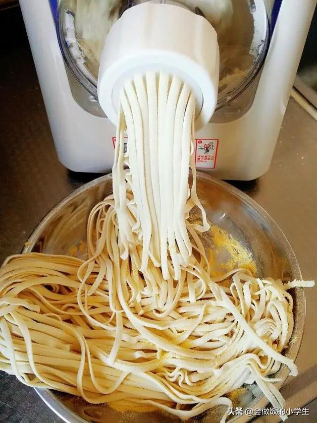 真香警告!这种面汤鲜肉嫩面劲道,每一口都能吃出绝妙味道