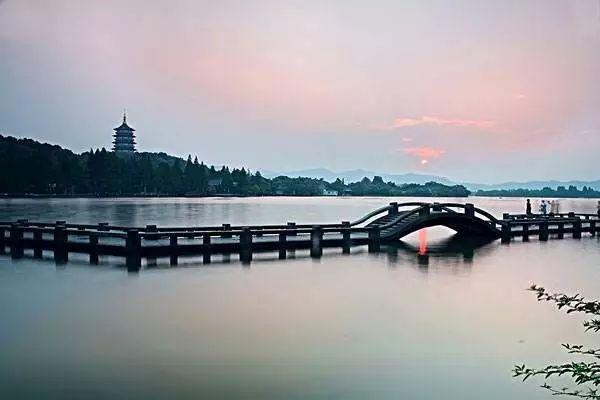 人间四月天，适合旅行、更适合遇见你