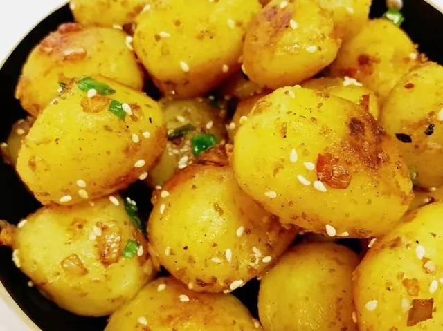 等疫情过去，去武汉旅游的时候一定要尝尝恩施小土豆，街边美食。
