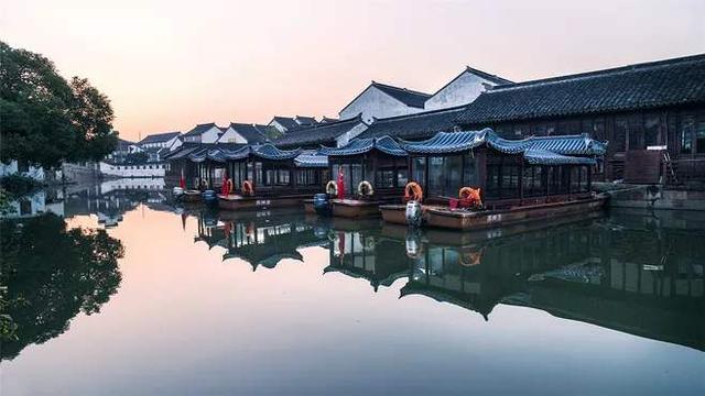 你知道中国最美的十大古镇在哪吗?