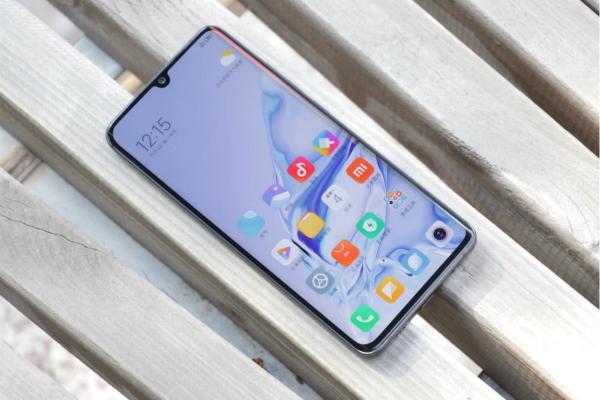 小米拍照旗舰跌价!一亿五摄+5260mAh,雷军真的很厚道