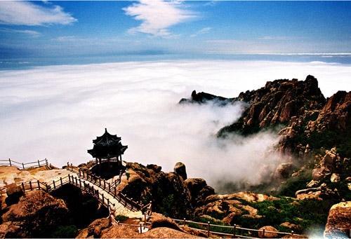 中国最美的海滨旅游城市，风景优美，气候宜人