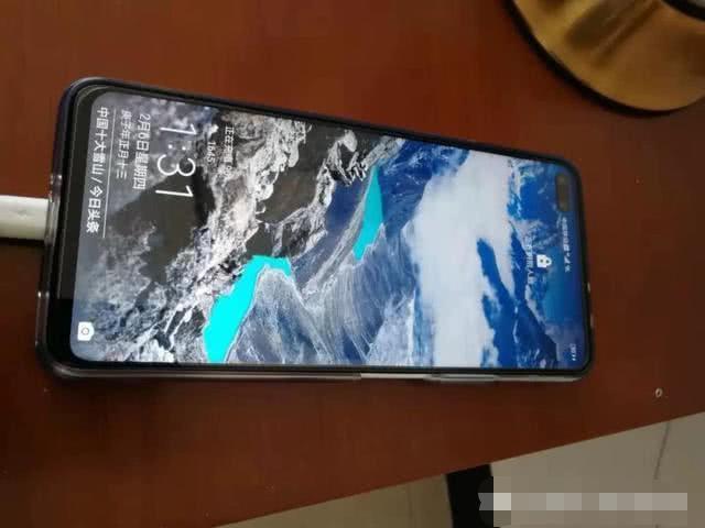华为5G手机降价300元,任正非打心理战?网友称:太香了