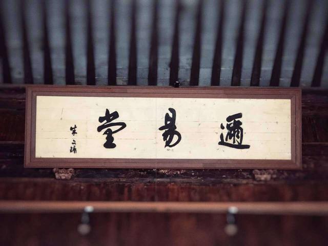 烟花三月下江南,去一座从唐代游到清代的古镇,就藏在西湖边上!