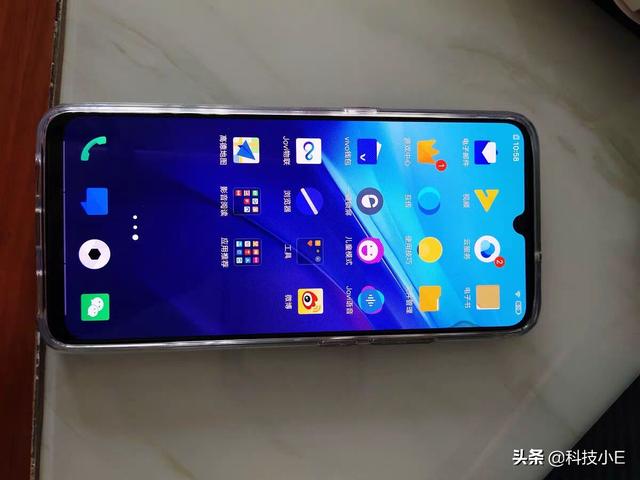 vivo彻底清仓,12G运存+UFS3.0+大电池,骁龙855Plus手机跌至2398