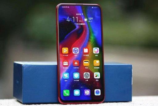 华为最新曝出!5G中端市场“截胡”高通,网友:又一“爆款”!