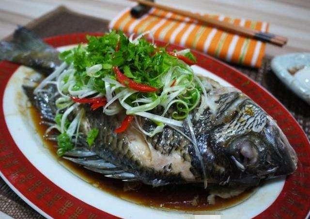 中老年人养生应该吃什么肉?选择鱼肉、虾肉、鸡肉,味美营养高