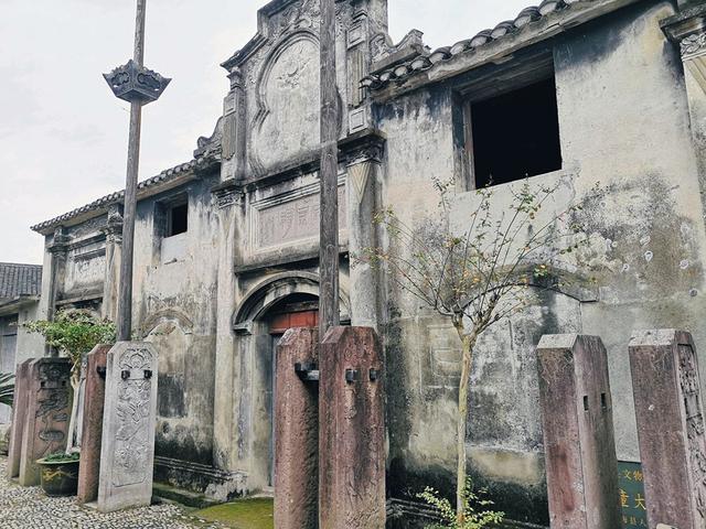 浙江一座宁静的古镇,建筑和丽江古城颇为相似,知道的人不多