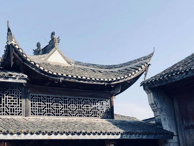 浙江一座宁静的古镇,建筑和丽江古城颇为相似,知道的人不多