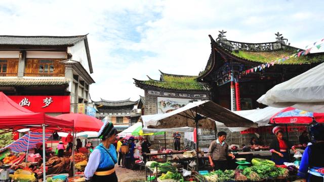 你知道国内的有两个世外桃源适合隐居,美如天堂,你知道在哪里吗