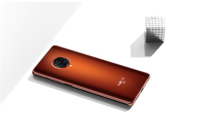 vivoNEX3s,相比上一代命名变化不大,那它都升级了什么?