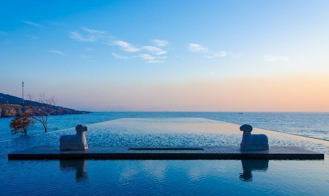 被称“青岛最美酒店”，坐拥270°海景，在青岛体验宝岛风情