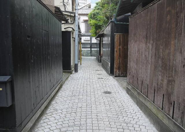 遇见东京旧风情!新手必访的三大怀旧复古街道