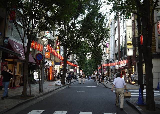 遇见东京旧风情!新手必访的三大怀旧复古街道