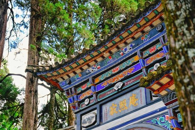 灵隐红尘,静默芳华,隐匿大理苍山深处的幽深古刹