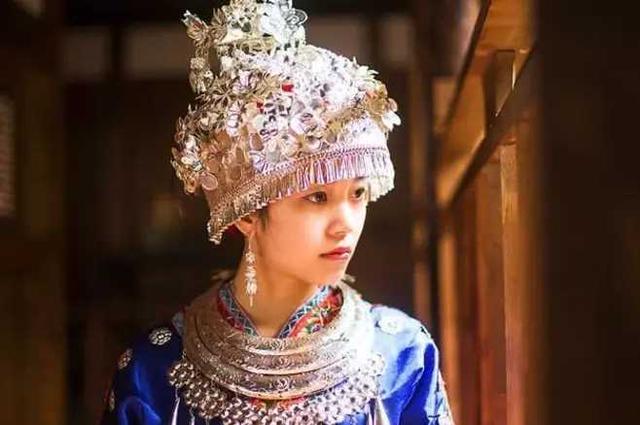 苗寨美女困惑:为何我们的“银饰”既漂亮又便宜,游客却很少买?