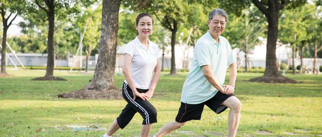 这4个表现就是健康预兆,长寿老人都有!你中了几个?