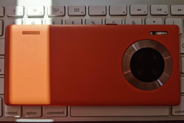 华为Mate30 5G跌至新低,对比红米K30Pro,谁才是理想选择?