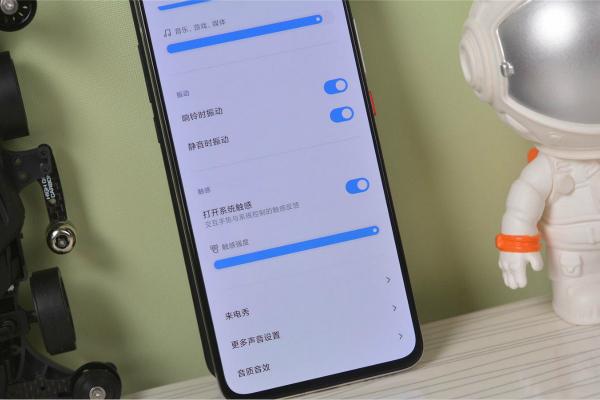 华为Mate30 5G跌至新低,对比红米K30Pro,谁才是理想选择?