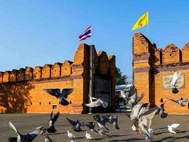 四月泰国清迈泼水节,全民大狂欢即将开幕,游风景名胜