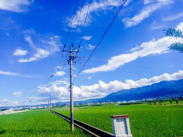 大理苍山下洱海边的白族院落民宿,去闻闻大理的春天丨泊心云舍