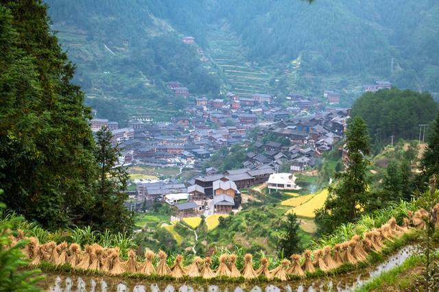 贵州最值得去的古寨，是苗族传统文化的传承地，依山傍水环境优美
