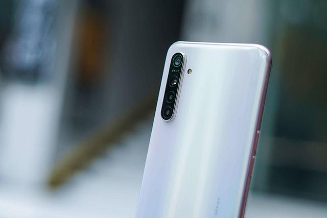 这价格厚道了:OPPO K5售价1799元,给了骁龙730G还要求啥?