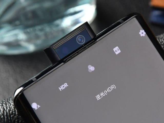 从4998降至3998,骁龙855Plus+无界屏,5G旗舰疯狂跳水!