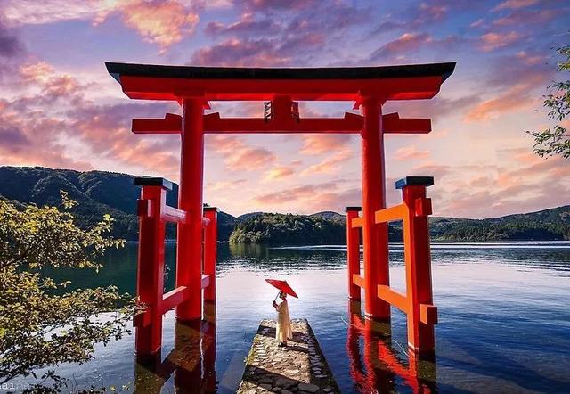 全日本最适合拍照晒图的十大神社，没人能逃过的神秘之美