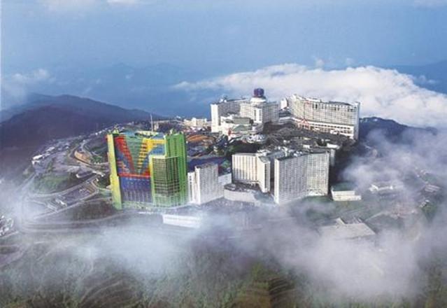 建在千米之上的酒店,乘坐缆车才能到达,宛如“仙境”,你来过吗