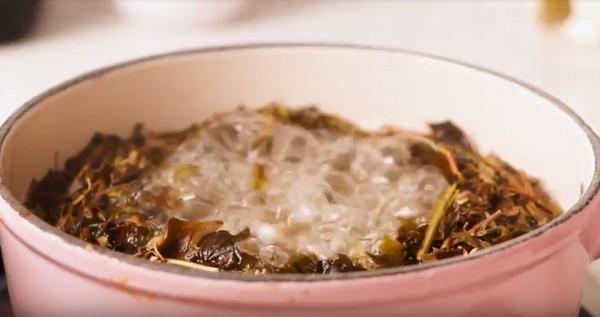 春季肠胃不适好难受!中医推“白芍甘草茶”平衡肝火