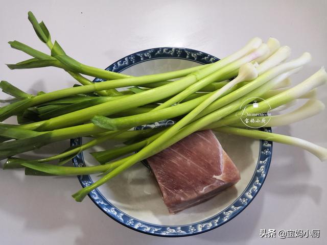 炒瘦肉,怎样才能嫩又滑?每次我都用这个方法,我家儿子吃着迷