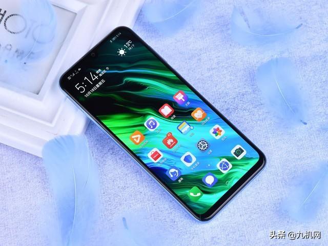 年后热销的1500元内手机推荐,华为荣耀小米上榜,最低仅1099元