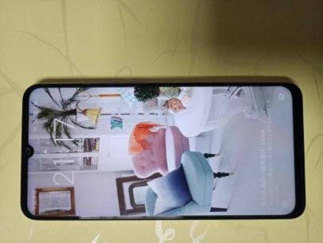 魅族+跌至999,低端市场+4800万像素,网友:很经典