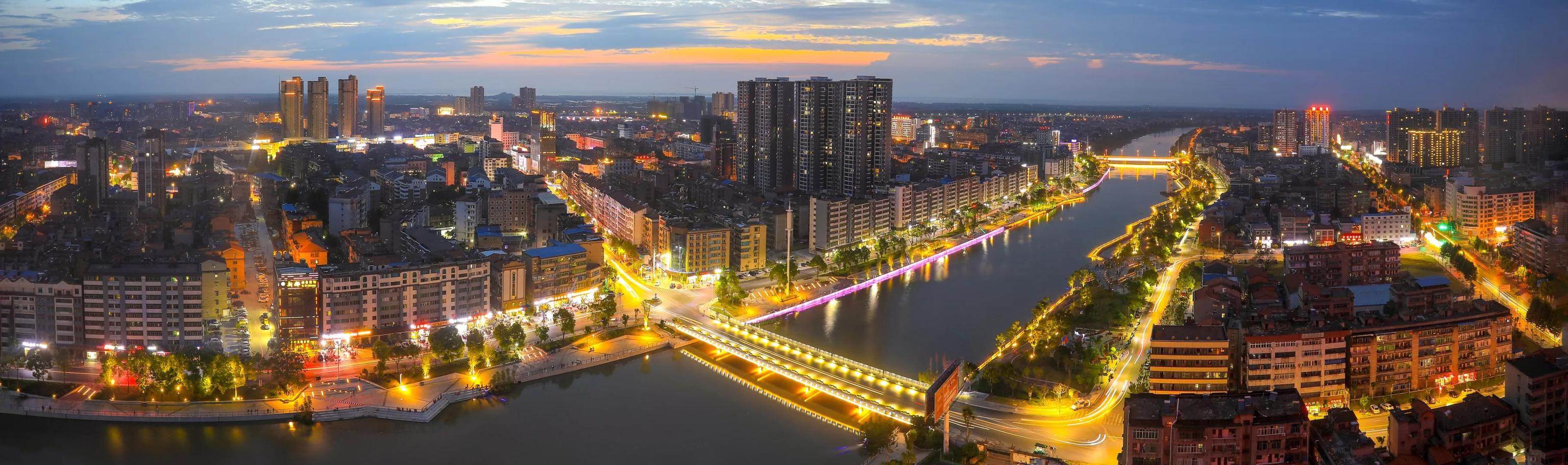 江汉明珠,因湖北省第一大湖而得名,百湖之市洪湖市