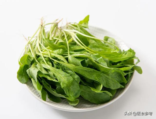 清明养生重在“清”，想要清热润燥、清毒防病，推荐3种时令野菜新吃法