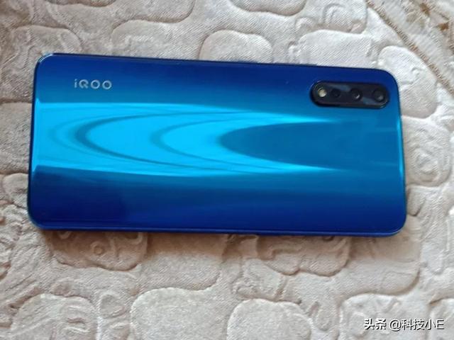 跑分50万+8GB运存跌至2198,还有大电池+3UFS3.0,还买5G中端机?