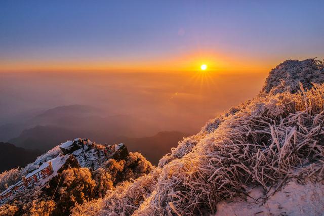 中国10大名山，爬过4个以上算你牛，都爬过的，真是登山达人