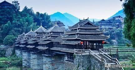 中国唯一在水上的古镇, 至今不通车、不修桥, 只有坐船才能到达!