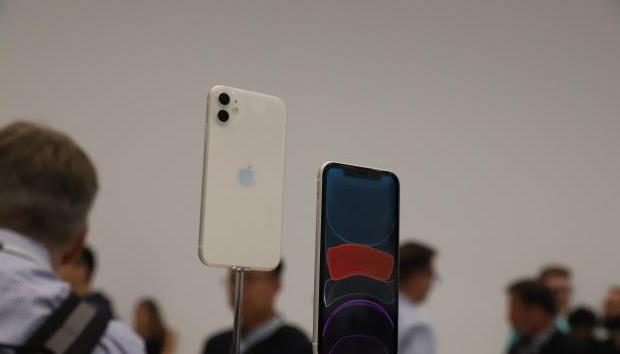 库克妥协了!iPhone11一夜跌成“华为价”,首批用户后悔买早了